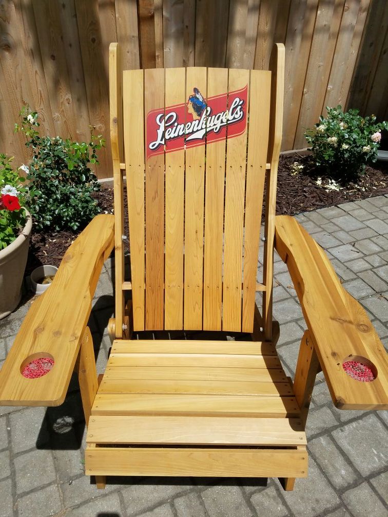 Leinenkugels adirondack wood chair