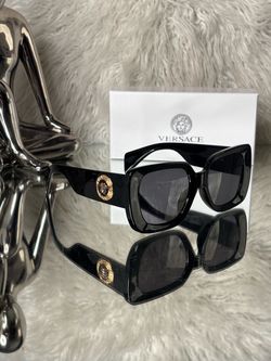 Versace was sunglasses