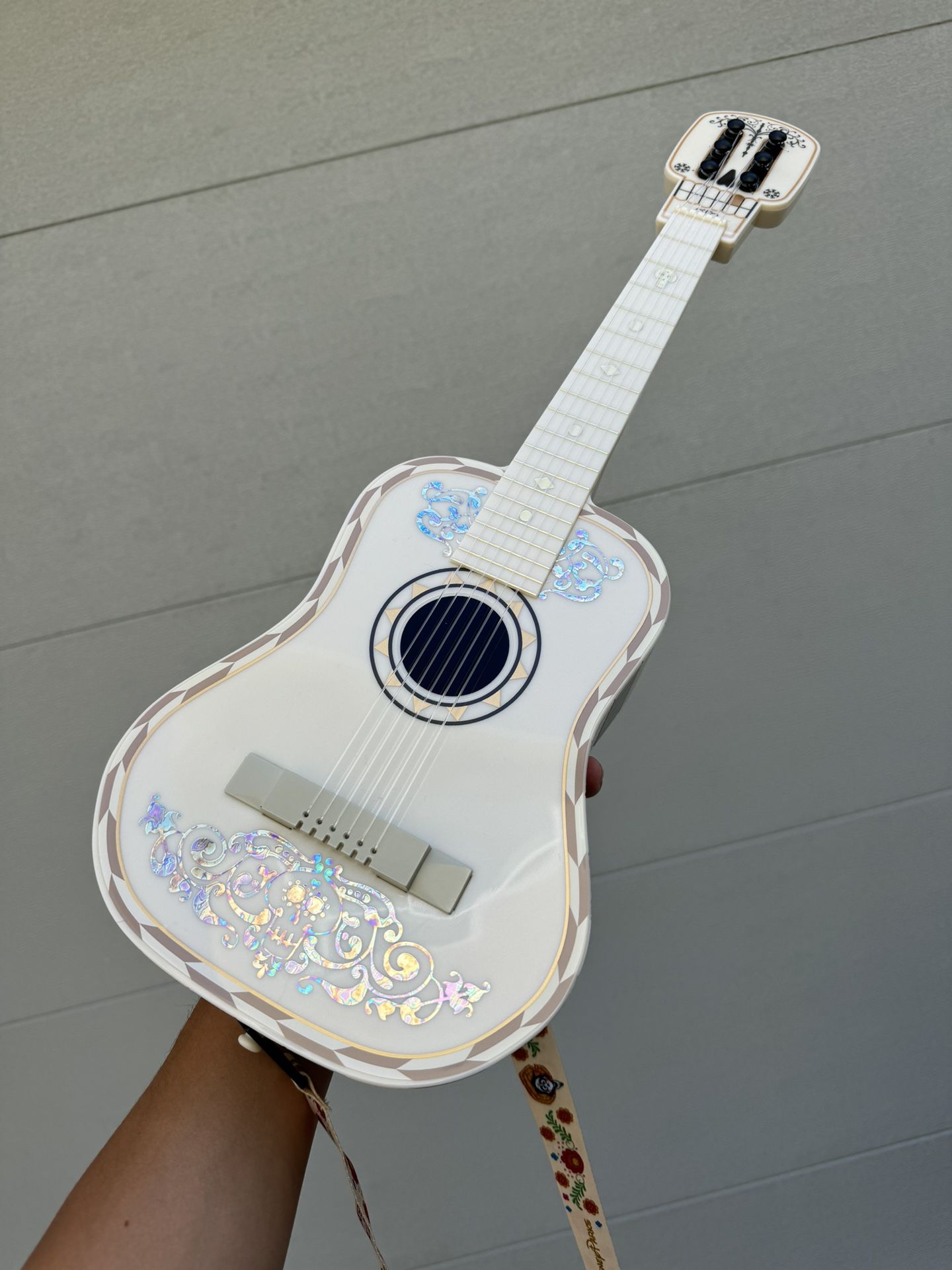 Disney Coco Guitar