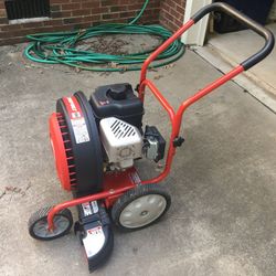 Troy bilt leaf blower used one season like new