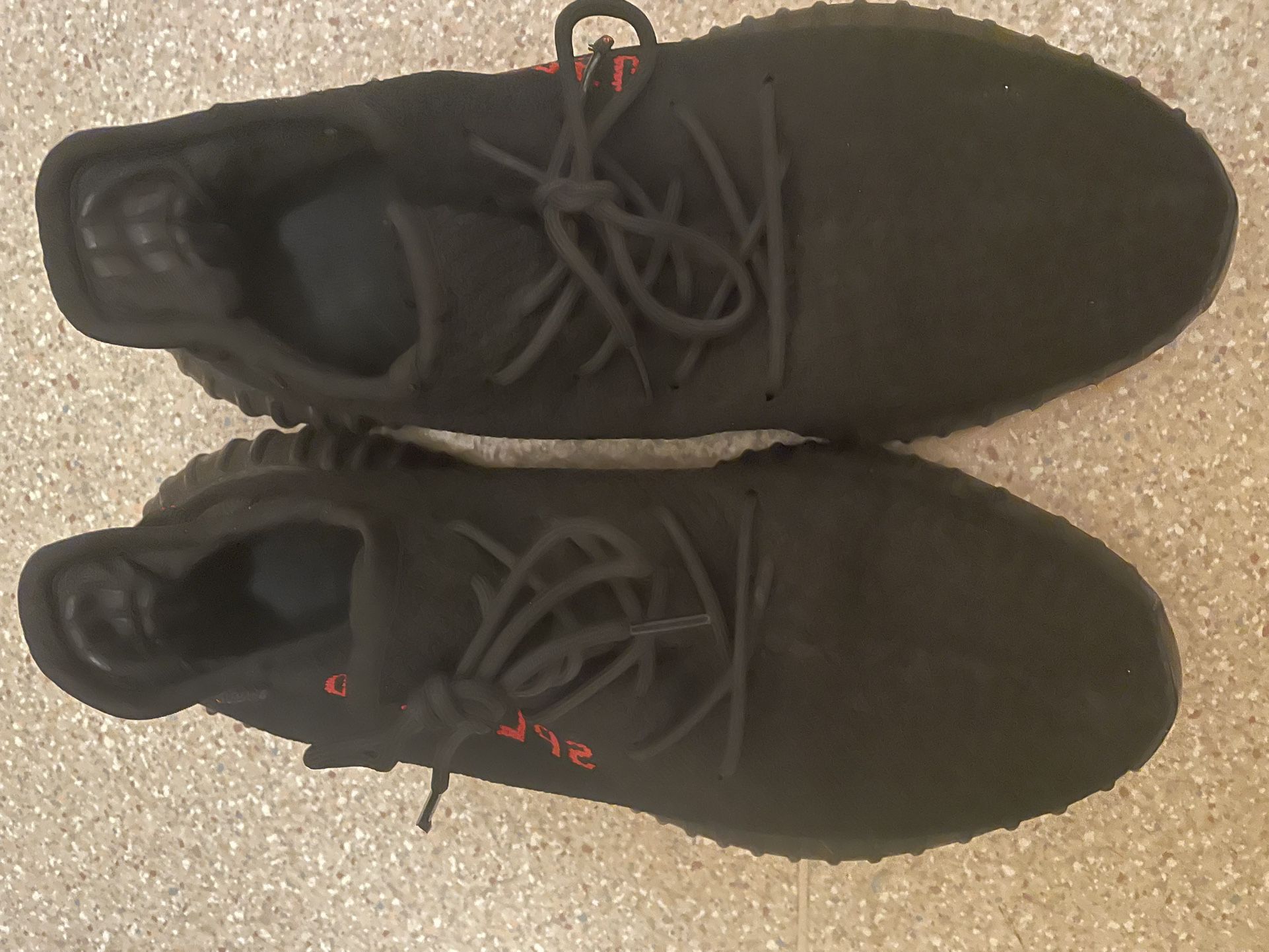 adidas Men's Yeezy Boost 350 V2 Shoes