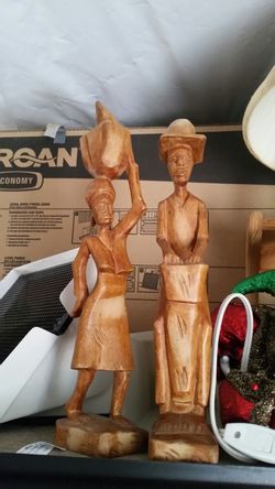 Wood carved figurines
