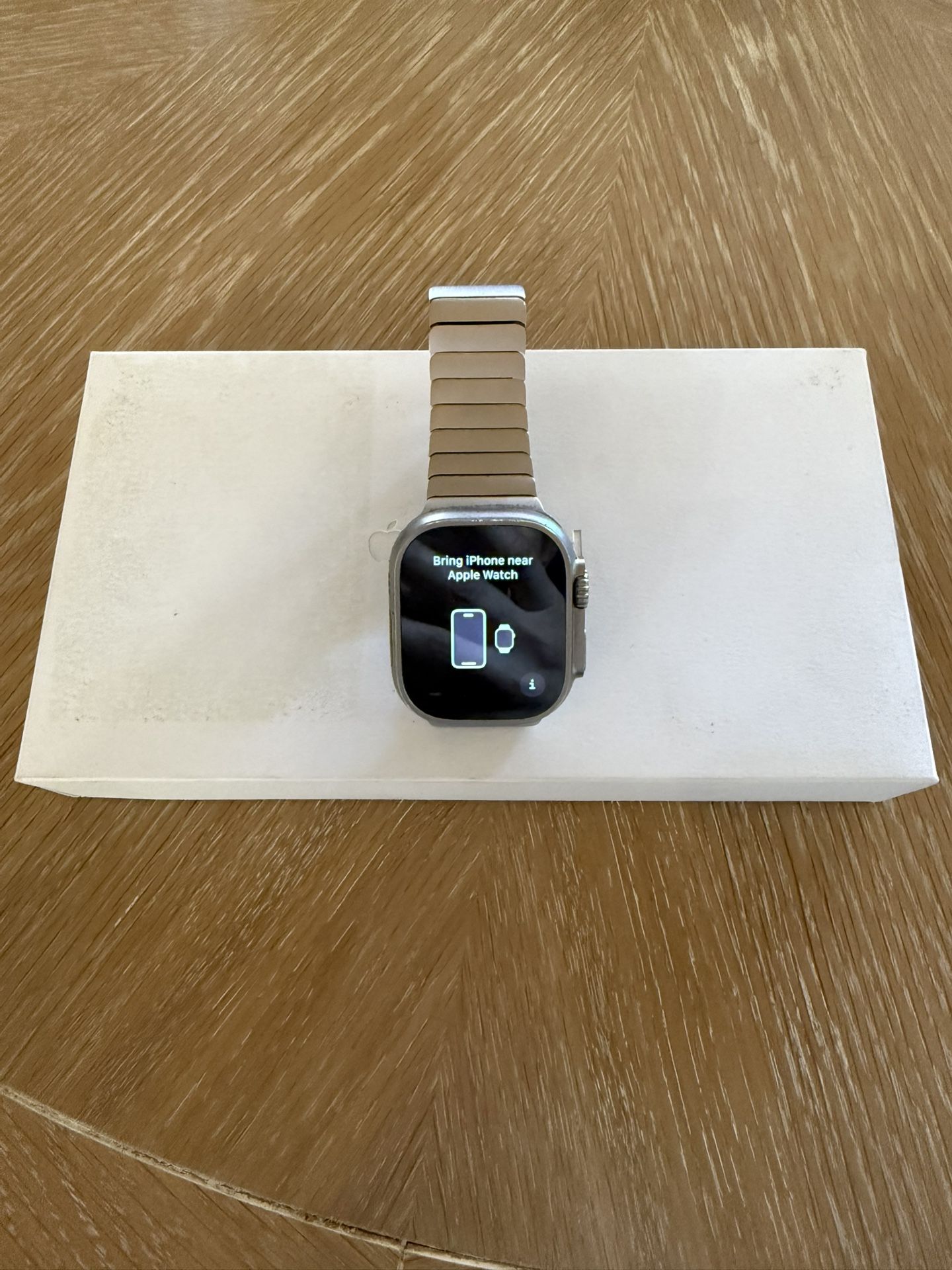 Apple Watch Ultra GPS + Cellular 49 mm Titanium