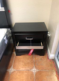 BRAND NEW MIRANDA BLACK NIGHTSTAND