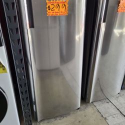 LG Up Right Freezer 6.0 Cubic Feet