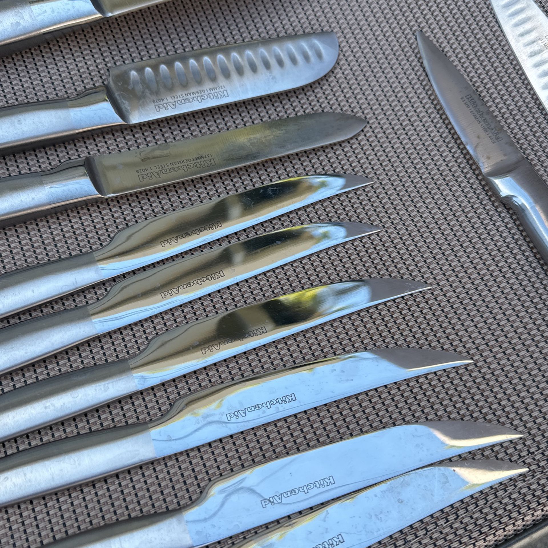 Emojoy 15pc Knife Set With Block for Sale in Temecula, CA - OfferUp
