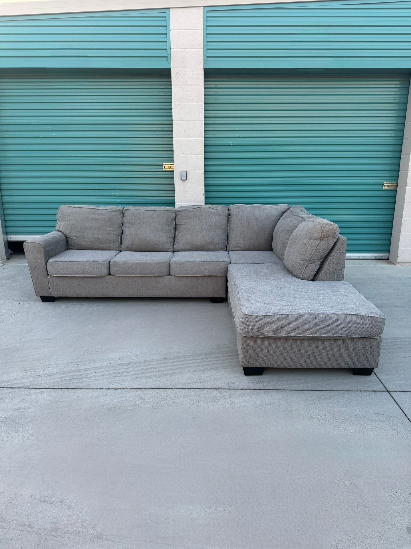 Ashley Furniture Grey 2 Piece Sectional Sofa Couch - 🚚 DELIVERY AVAILABLE