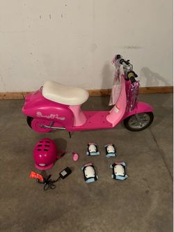 Razor Pocket Mod Betty Electric Scooter - Pink: Steel Frame, 250W Motor, 12" Rubber Wheels, 15 mph Max Speed