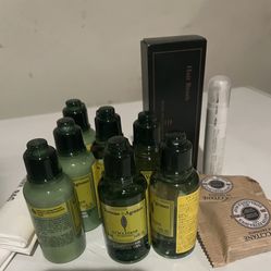 L’Occitane Verveine & Agrumes Travel Kit with bag