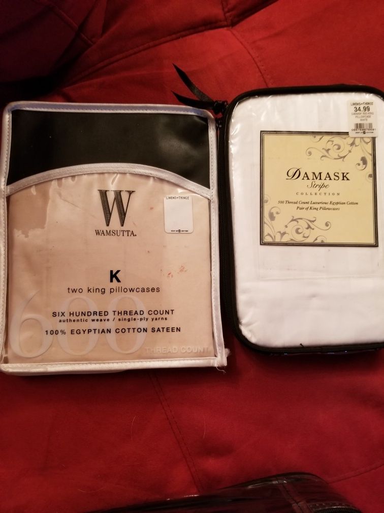 2 SETS OF KING PILLOW CASES