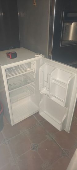 MINI FRIDGE FOR SALE