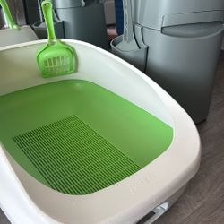 Tidy Cat Breeze Litter Box + Litter Genie