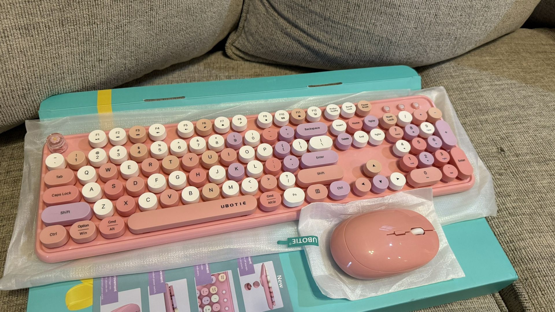 UBOTIE wireless Keyboard and Mouse Set typewriter Style