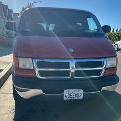 1998 Dodge Ram Van