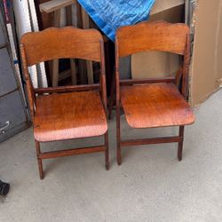 vintage steamed wood folding campaign-style chairs Maple Wood Antique Pair 
