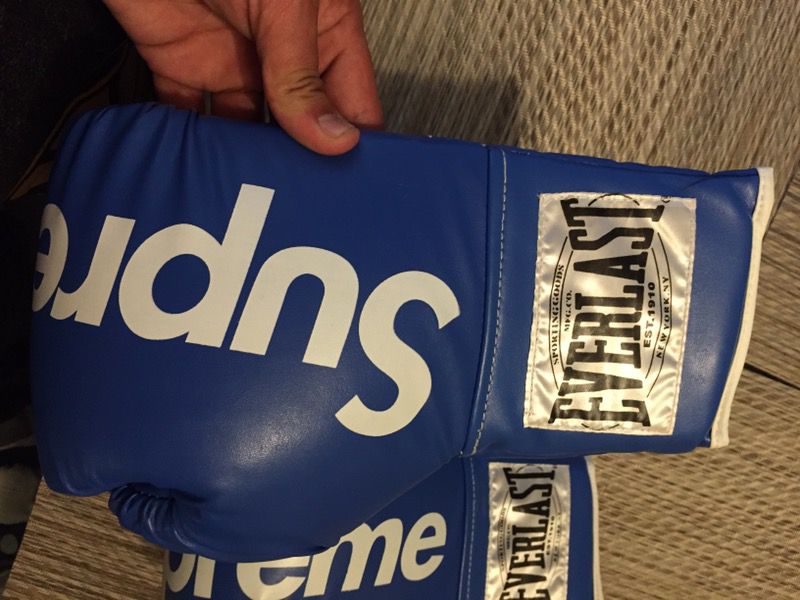 Rare Supreme Everlast Boxing Gloves for Sale in San Jose, CA - OfferUp