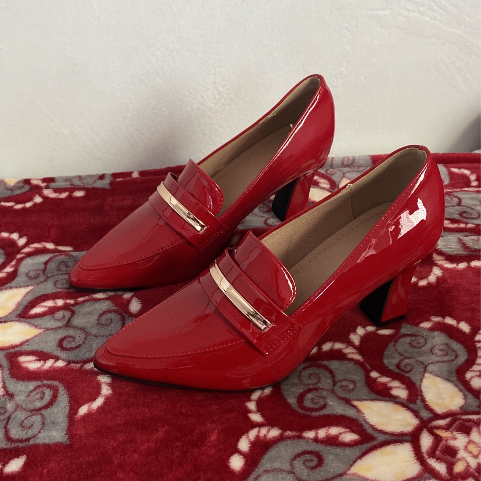 Red Loafer Heels Size: 38 & US 7.5๐