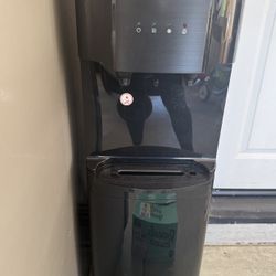 Water Dispenser Hot & Cold