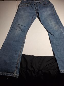 Men's Medium Wash Straight Leg Jeans
