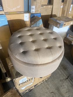 Footstool (Colamy)