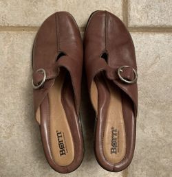Brand New Born Leather Clogs Sz 10