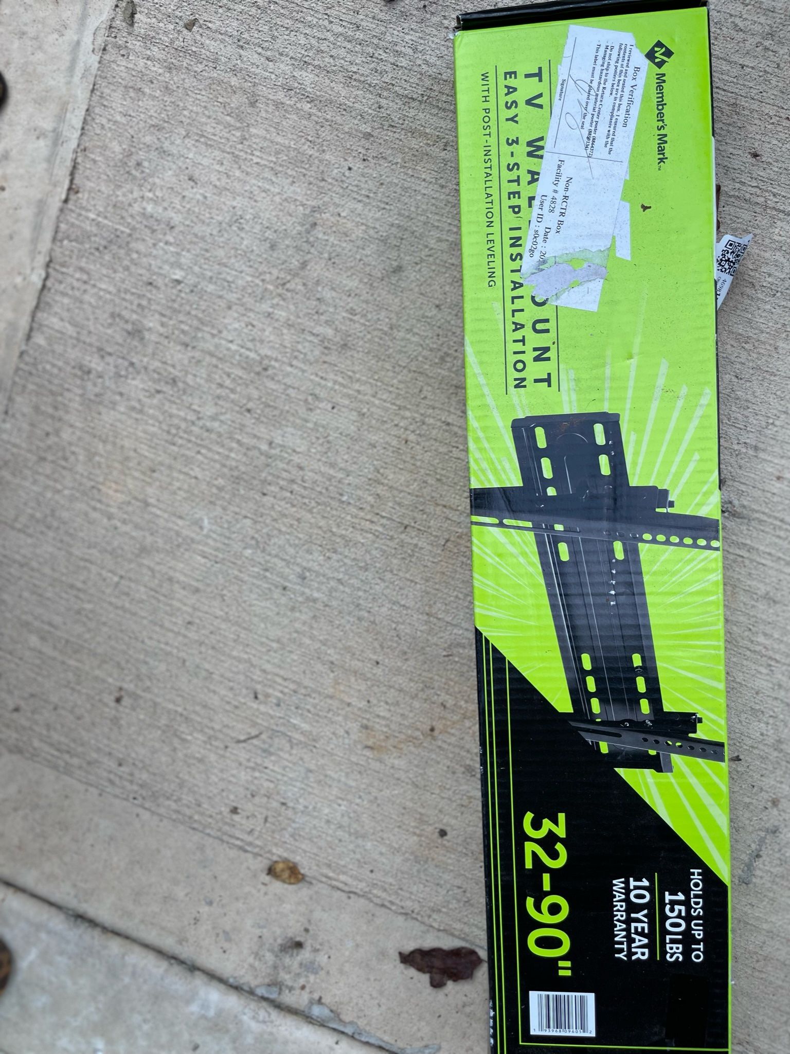 New Tv Mount / Flat Screen Adjustable Mount