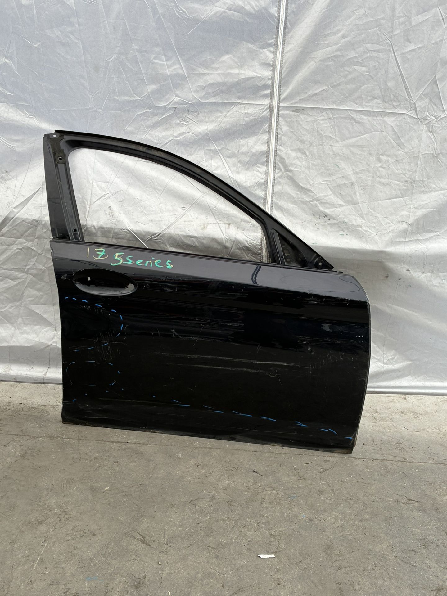 2017 BMW 5series Right Front Door Shell