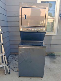 Stackable Kenmore washer and gas dryer