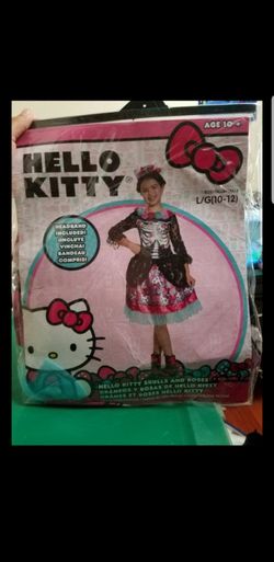 Hello kitty skulls and Rose's costume
