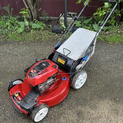 Toro Lawn-mower Self-Propelled 7.25hp 190cc 22”Recycler 22’ Smart Stow