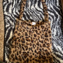 Fuzzy cheetah print bag new arrivals