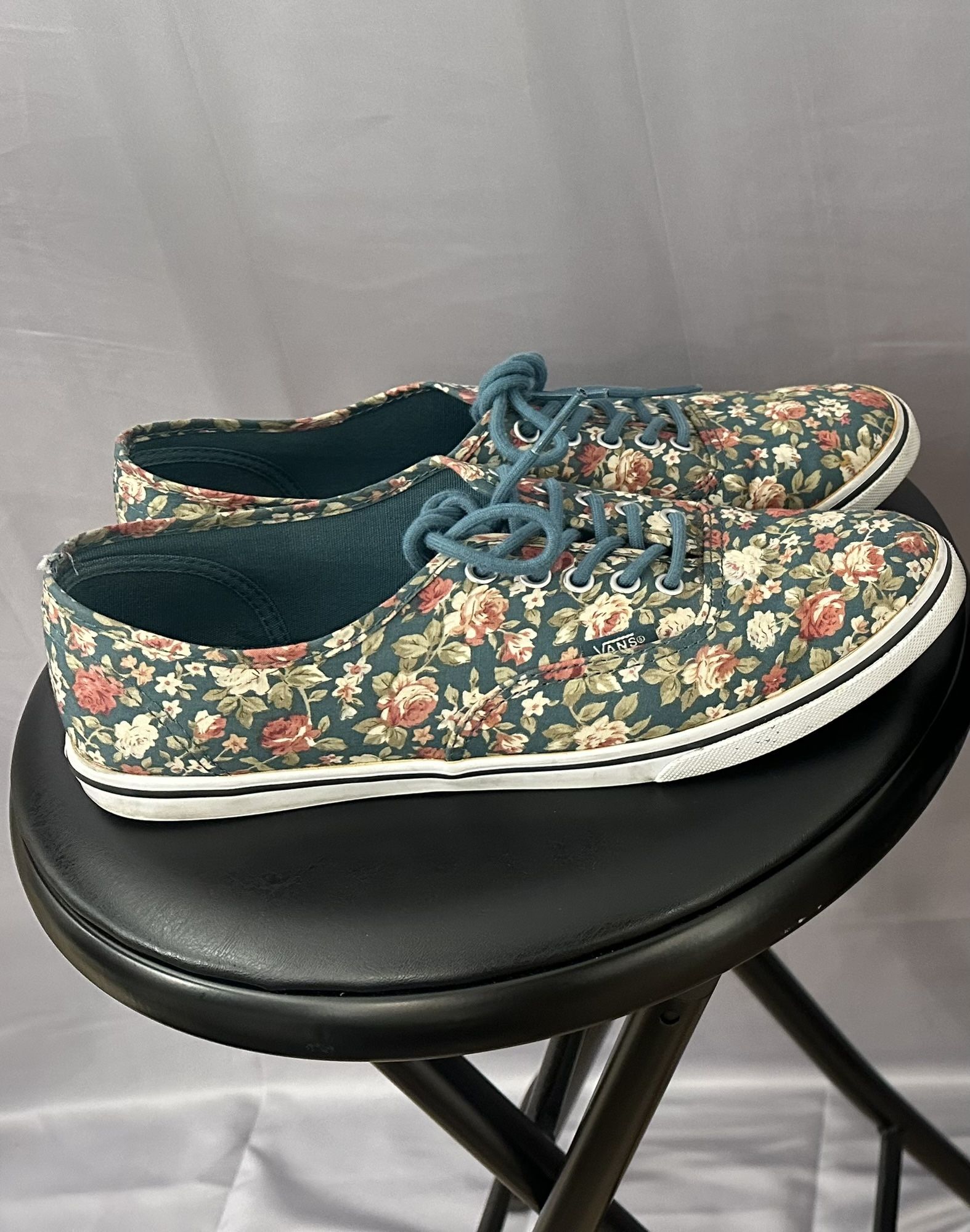Vans Floral Print Canvas Shoes – Size 9