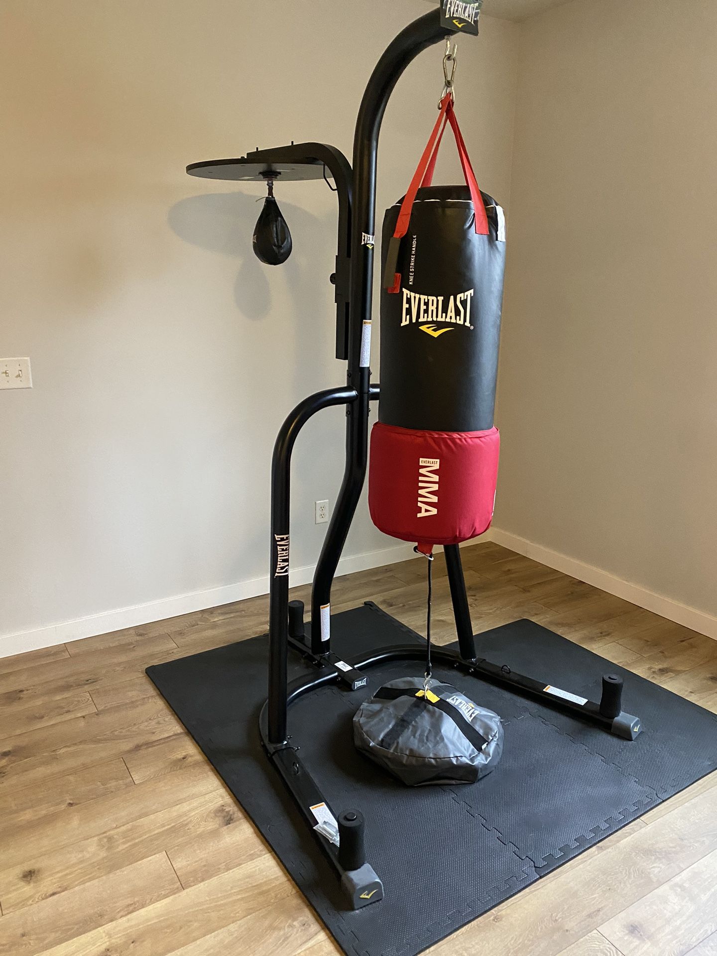 Heavy Bag Stand, W Bag, Everlast, W Speed Bag, Literally Never Used, Just Set Up.