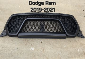 Dodge Ram 2019-2024 Grille
