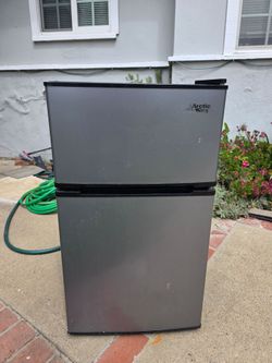 Refrigerator for sale