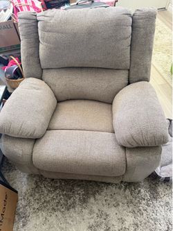 Recliner (electric) rocking chair