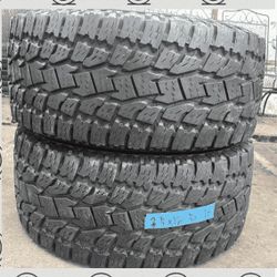 35 X 12.50 R17 Toyo Open Country Set of 2 Used Very Clean Condition