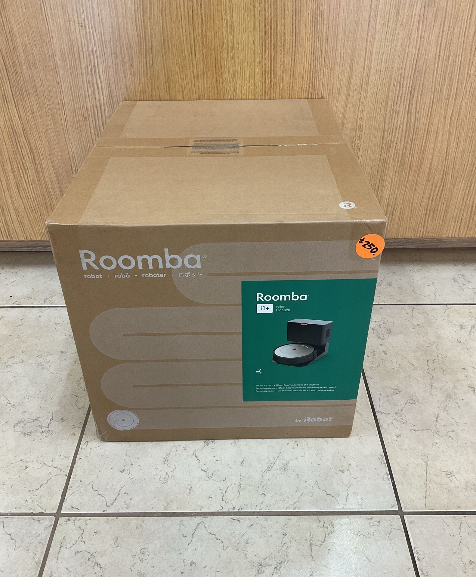 iROBOT i1+ ROBOT VACUUM +CLEAN BASE AUTOMATIC DIRT DISPOSAL.