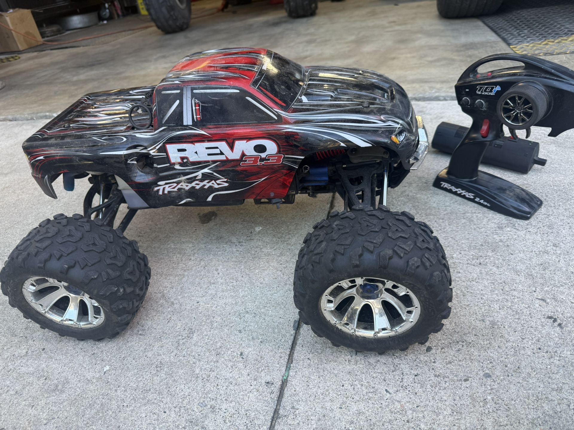 Traxxas Revo 3.3