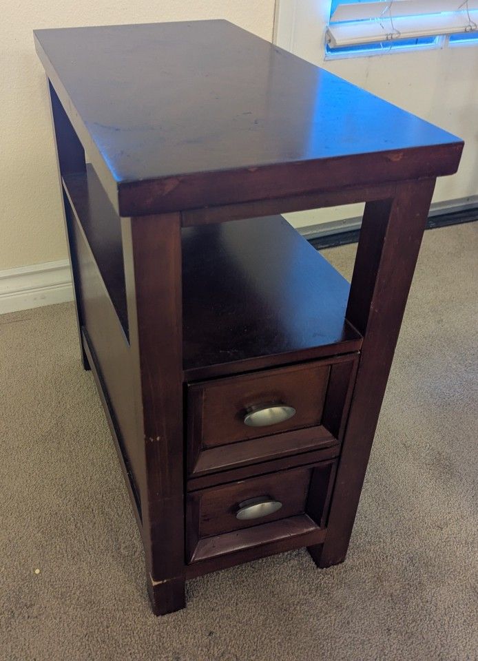 Hardwood End Table With Drawer