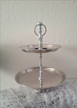 2 tier serving tray decorative