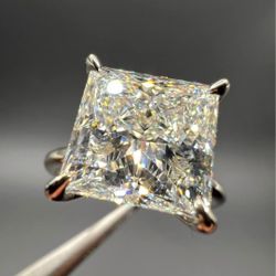 Beautiful Princess Diamond Ring