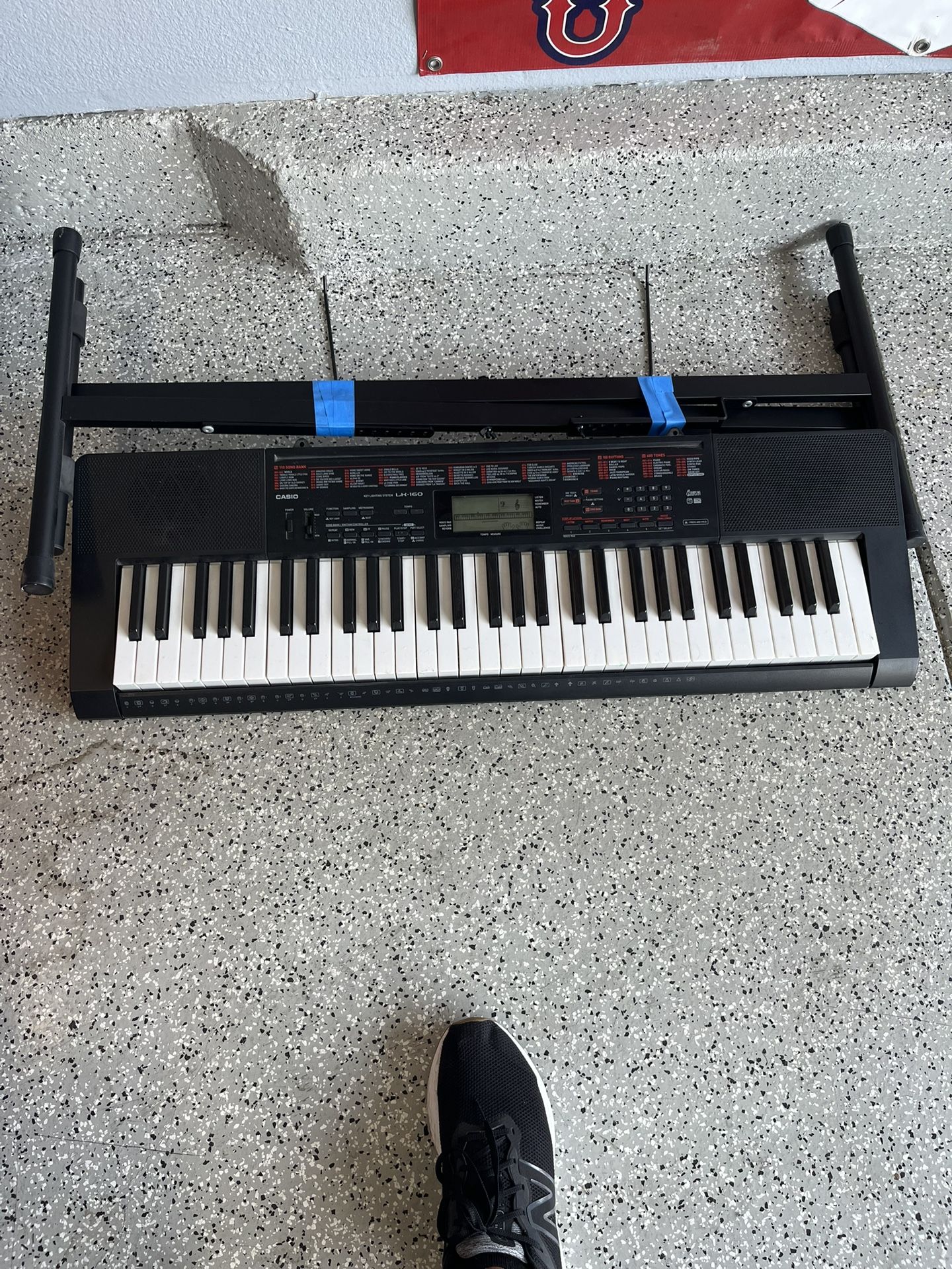 Casio Keyboard LK-160 With Stand