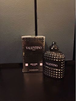 Elegant Valentino fragrance ✨