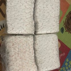 Díapers size 2 (96 ct)