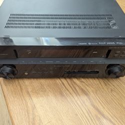 PIONEER RECEIVER W SET OF TECHNIQUE 200 WATT SPEAKERS 