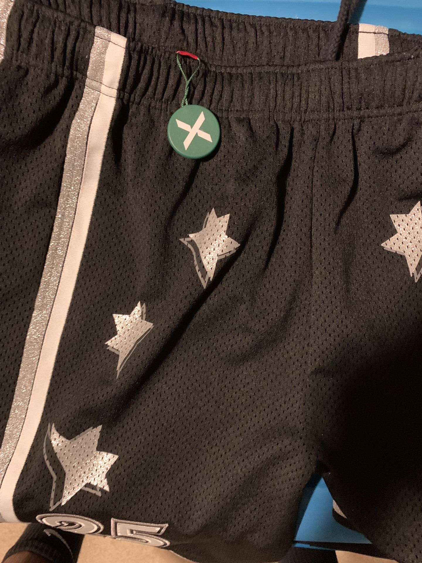 Supreme Basketball short