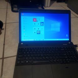  LENOVO  LABTOP  WINDOWS  10 PRO  500 GIGS  HARD DRIVE STORAGE AND  4 GIGS  RAMS GOOD BATTERY WITH ORIGINAL CHARGER 