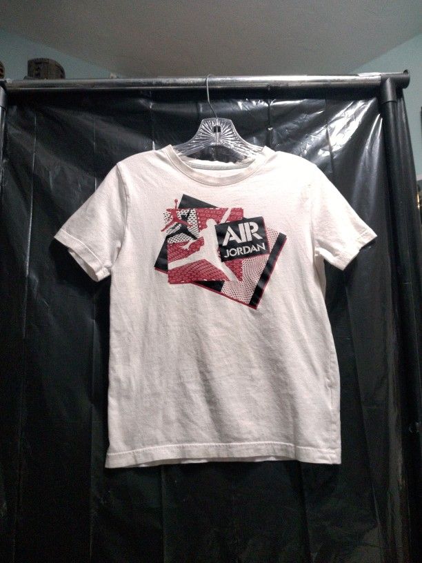 Jordans Boys Air Jordan T-shirt . 10 To 12 Years Old.