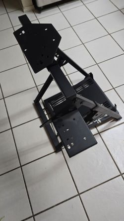 Steering wheel stand